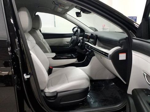 New 2026 Hyundai Tucson Blue SE image 19