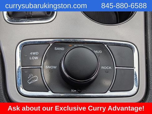 Used 2020 Jeep Grand Cherokee Limited AWD/4WD image 25