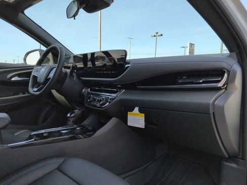 New 2026 Buick Envista Sport Touring w/ Convenience I Package FWD image 25
