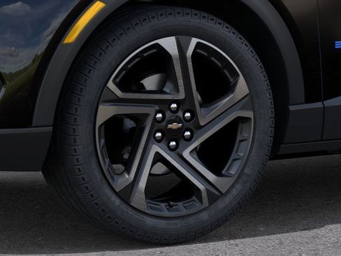 New 2026 Chevrolet Equinox EV LT image 9