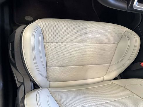 Used 2024 Ford Mustang GT Premium image 13