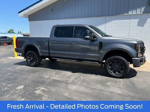 Used 2022 Ford F350 Lariat w/ Tremor Off-Road Package AWD/4WD image 4
