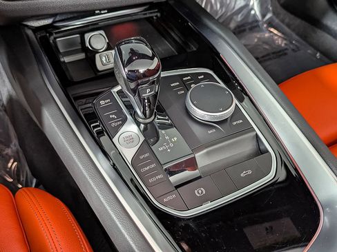 Used 2024 BMW Z4 M40i w/ Premium Package image 38