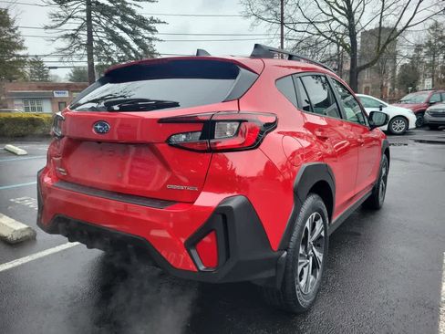 Used 2024 Subaru Crosstrek 2.0i Premium image 3