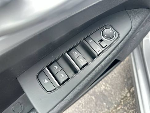 Certified 2023 Kia Forte LXS FWD image 17