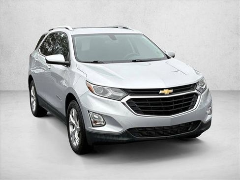 Used 2019 Chevrolet Equinox LT image 3