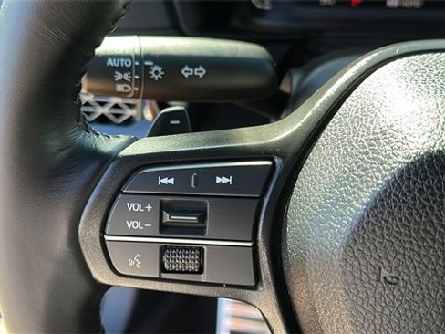Used 2025 Honda Accord Sport image 14