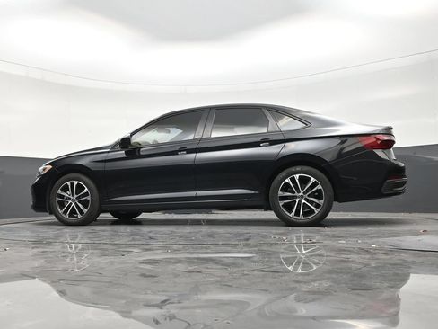 Used 2024 Volkswagen Jetta Sport FWD image 21
