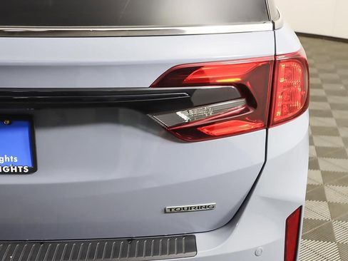 Used 2025 Honda Odyssey Touring image 19