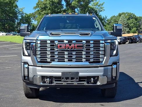 Used 2024 GMC Sierra 2500 Denali w/ Denali Reserve Package AWD/4WD image 2