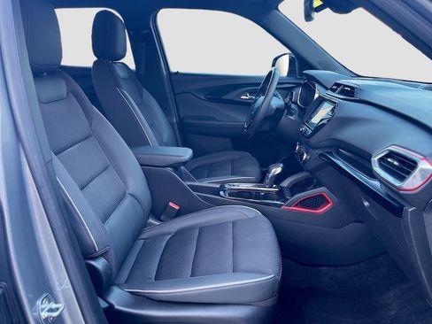 Used 2023 Chevrolet TrailBlazer RS w/ Convenience Package image 27
