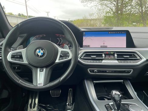 Used 2020 BMW X5 xDrive40i w/ M Sport Package AWD/4WD image 13