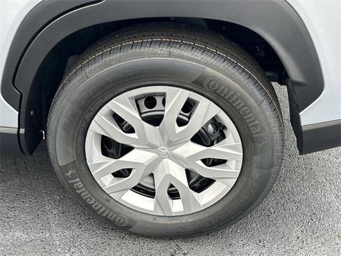 New 2026 Toyota Corolla Cross L image 13