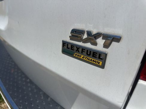 Used 2016 Dodge Grand Caravan SXT FWD image 10