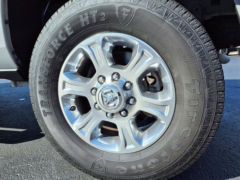 Used 2024 RAM 2500 Big Horn image 33
