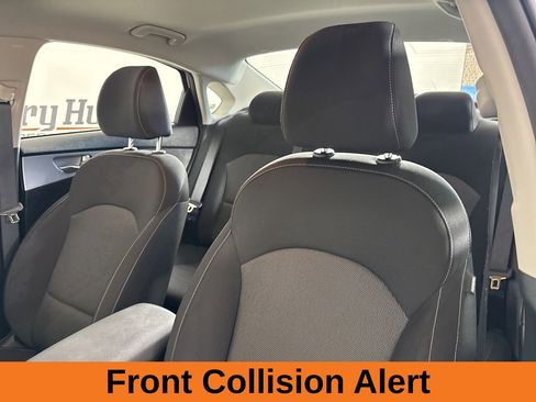 Used 2024 Kia Forte LX image 9