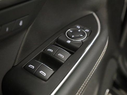 Used 2024 Buick Envision Sport Touring image 19