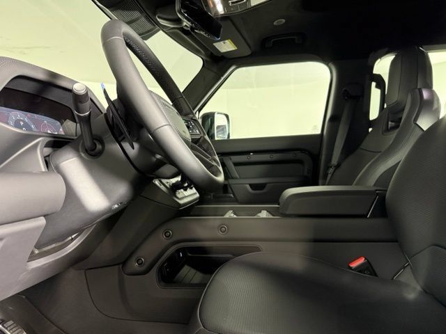 New 2026 Land Rover Defender 110 OCTA AWD/4WD image 34