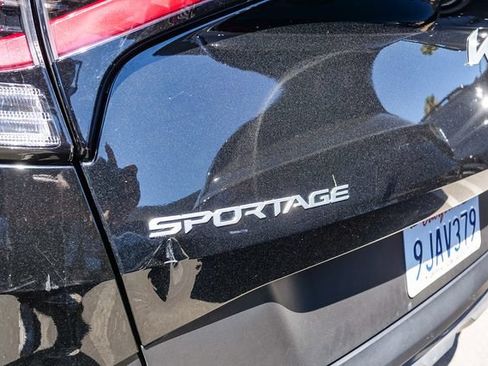 Used 2024 Kia Sportage EX FWD image 11