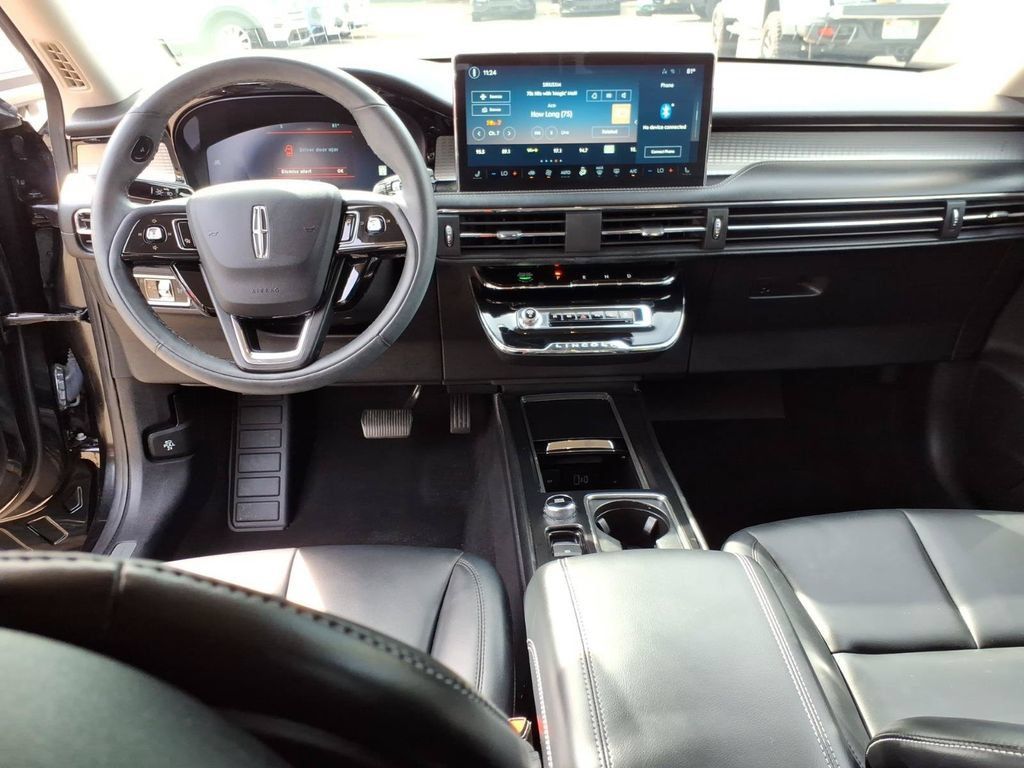 Used 2023 Lincoln Corsair FWD image 9