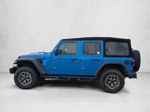 Used 2024 Jeep Wrangler Rubicon w/ Capability Package image 8