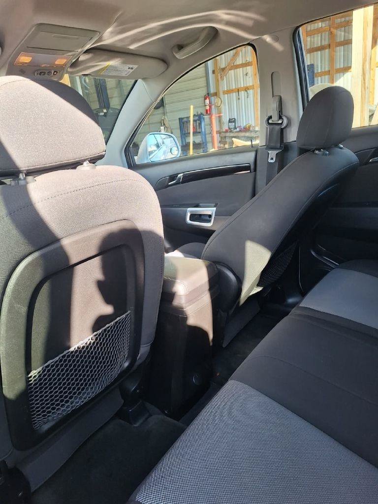Used 2013 Chevrolet Captiva Sport LT FWD image 6