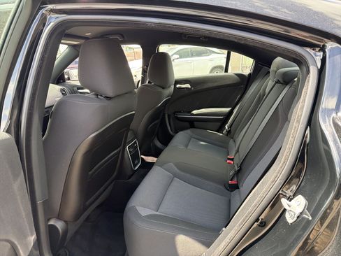 Used 2017 Dodge Charger R/T RWD image 11