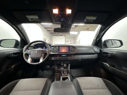 Used 2023 Toyota Tacoma TRD Off-Road image 19