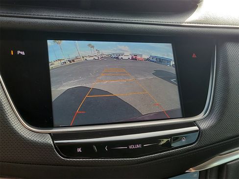 Used 2017 Cadillac XT5 Luxury w/ Driver Awareness Package image 23