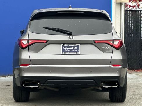 Certified 2022 Acura MDX FWD w/ Technology Package image 4