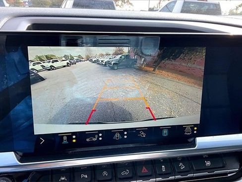 Used 2022 Chevrolet Silverado 1500 High Country w/ Z71 Off-Road Package image 15