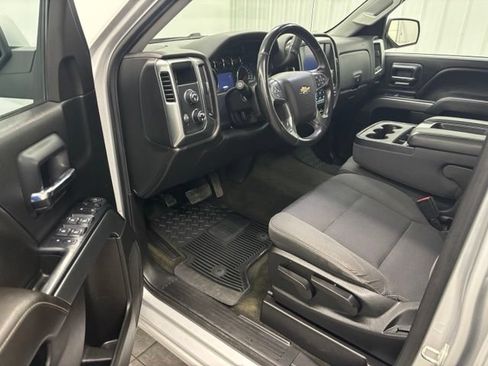 Used 2018 Chevrolet Silverado 1500 LT AWD/4WD image 11