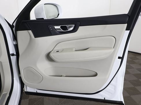 Used 2023 Volvo XC60 B5 Core w/ Climate Package image 26