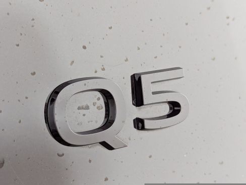 Certified 2025 Audi Q5 Prestige image 27