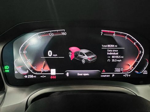 Used 2019 BMW 330i Sedan w/ M Sport Package image 32