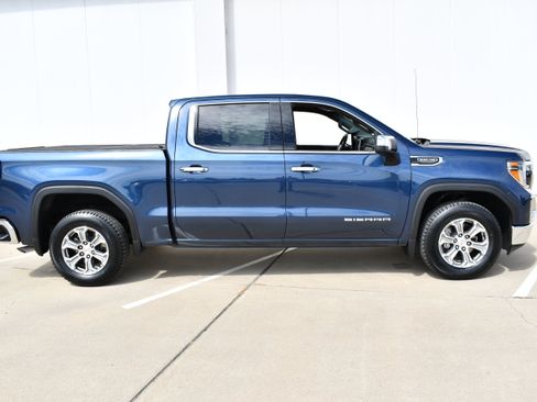 Used 2020 GMC Sierra 1500 SLT w/ Driver Alert Package I RWD image 6