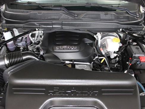 Used 2026 RAM 2500 Big Horn AWD/4WD image 32