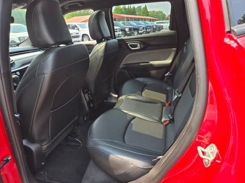Used 2024 Jeep Compass Latitude w/ Sun and Sound Group AWD/4WD image 14