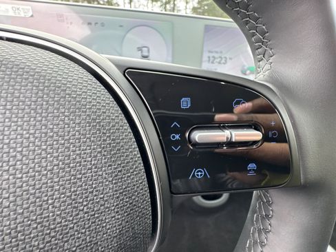 Certified 2023 Hyundai Ioniq 5 Limited w/ Cargo Package image 23