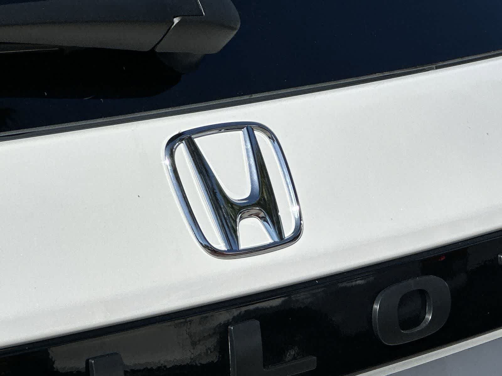 New 2026 Honda Pilot Sport image 10