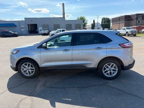 Used 2024 Ford Edge SEL w/ Convenience Package AWD/4WD image 8