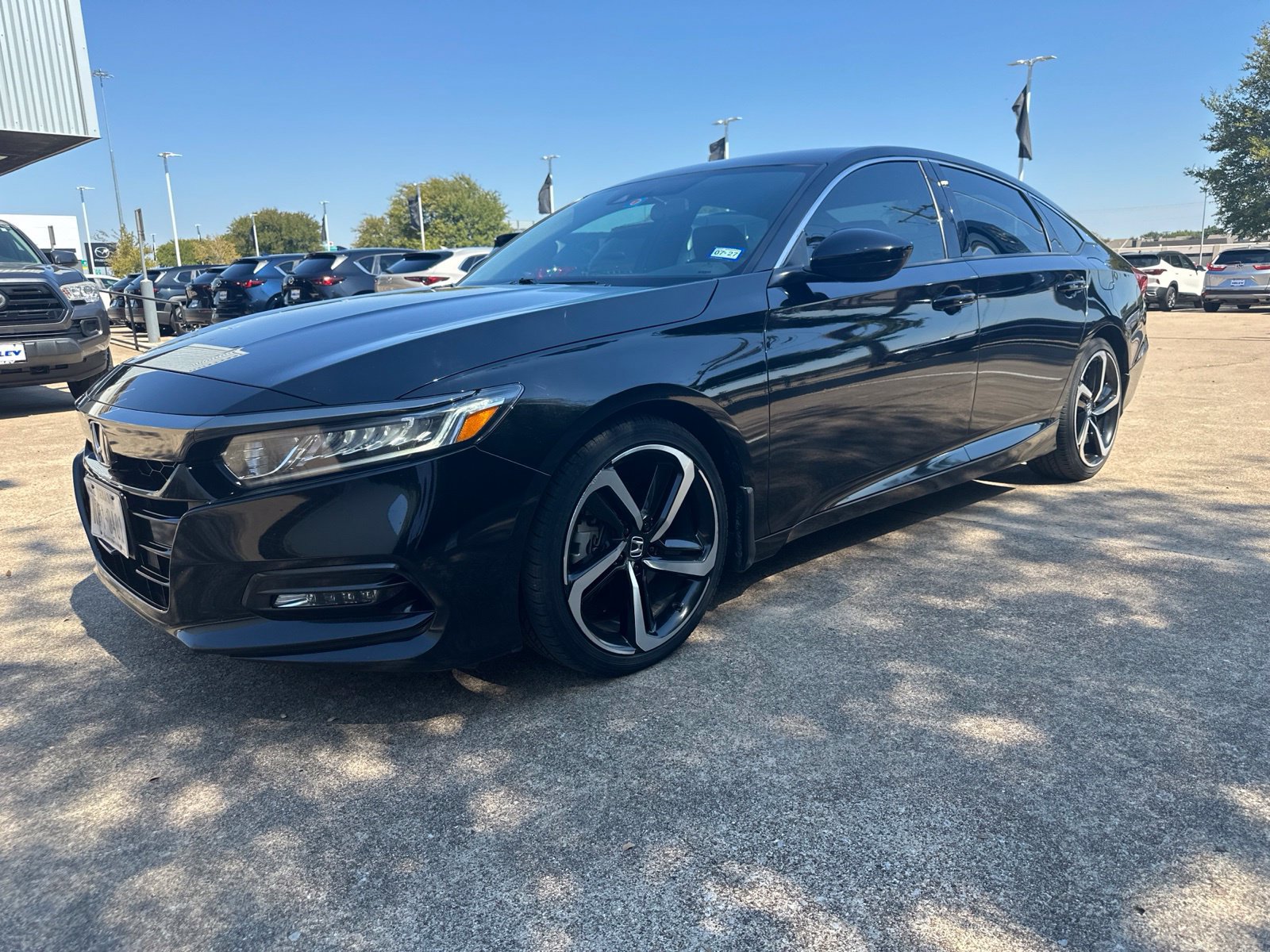Used 2020 Honda Accord Sport image 2