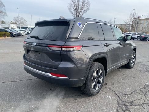 Used 2023 Jeep Grand Cherokee 4WD 4xe image 5