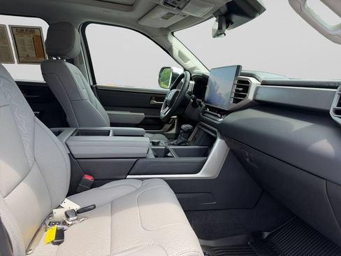 Used 2023 Toyota Tundra Limited w/ TRD Off-Road Package AWD/4WD image 17