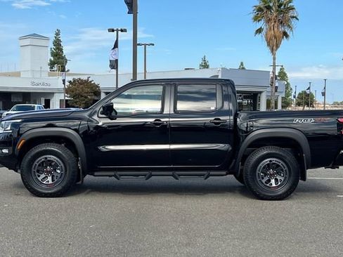 New 2026 Nissan Frontier PRO-4X w/ Pro-4x Convenience Package image 7