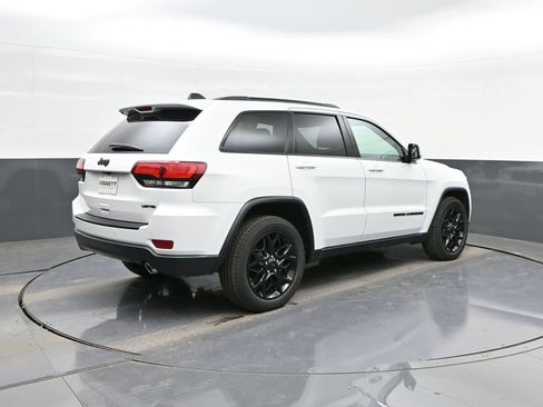 Used 2020 Jeep Grand Cherokee Limited image 11