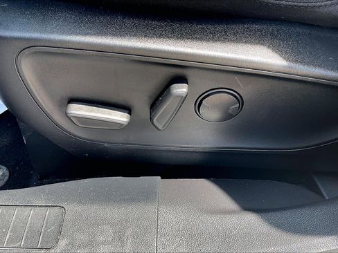 Used 2023 Ford Escape Active w/ Tech Pack #1 AWD/4WD image 37
