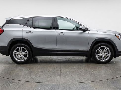 Used 2024 GMC Terrain SLE FWD image 11