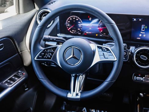 New 2026 Mercedes-Benz GLA 250 4MATIC image 13