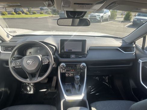 Certified 2025 Toyota RAV4 XLE AWD/4WD image 18
